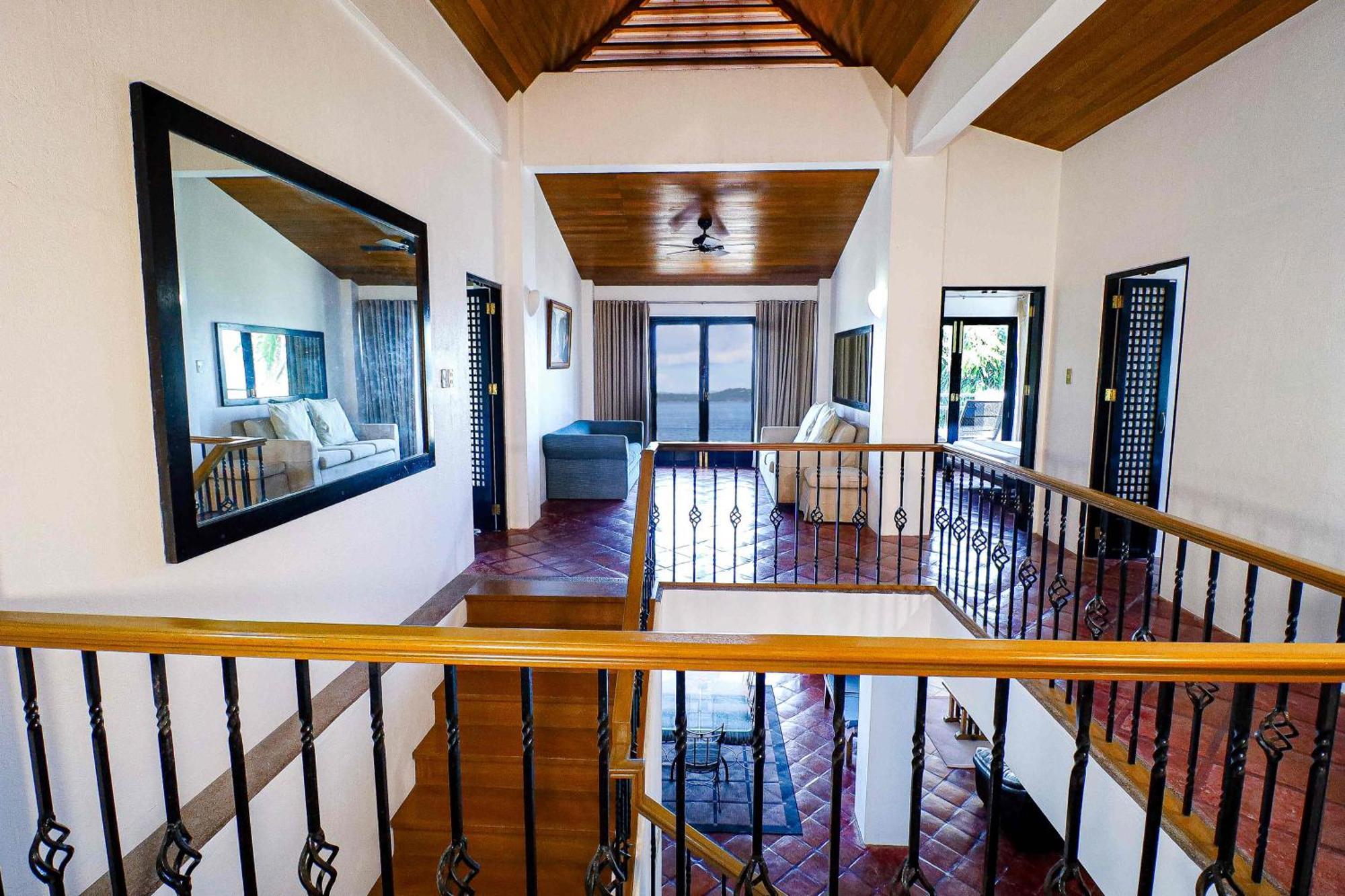 Out Of The Blue Resort Puerto Galera Ngoại thất bức ảnh