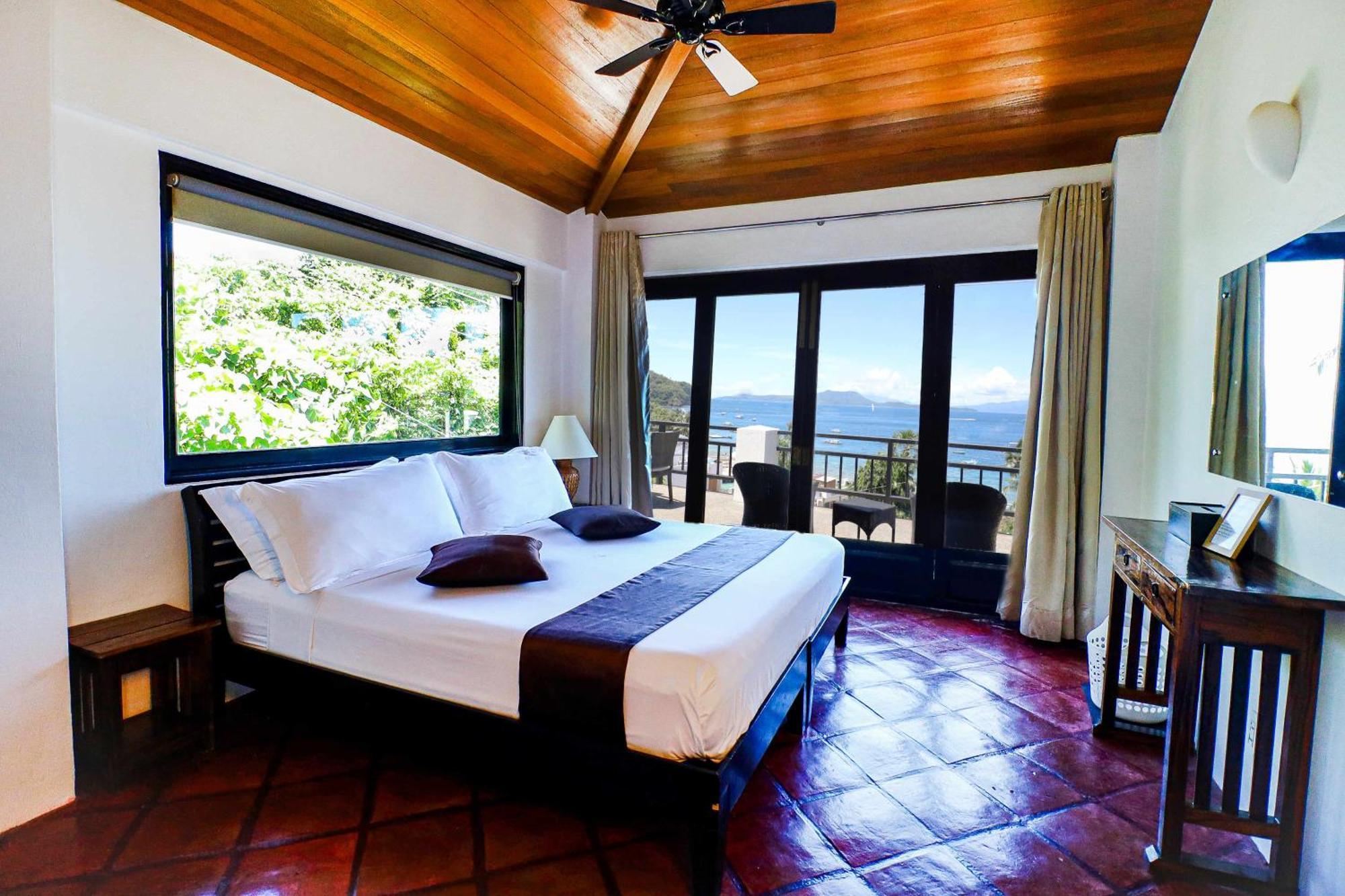 Out Of The Blue Resort Puerto Galera Ngoại thất bức ảnh