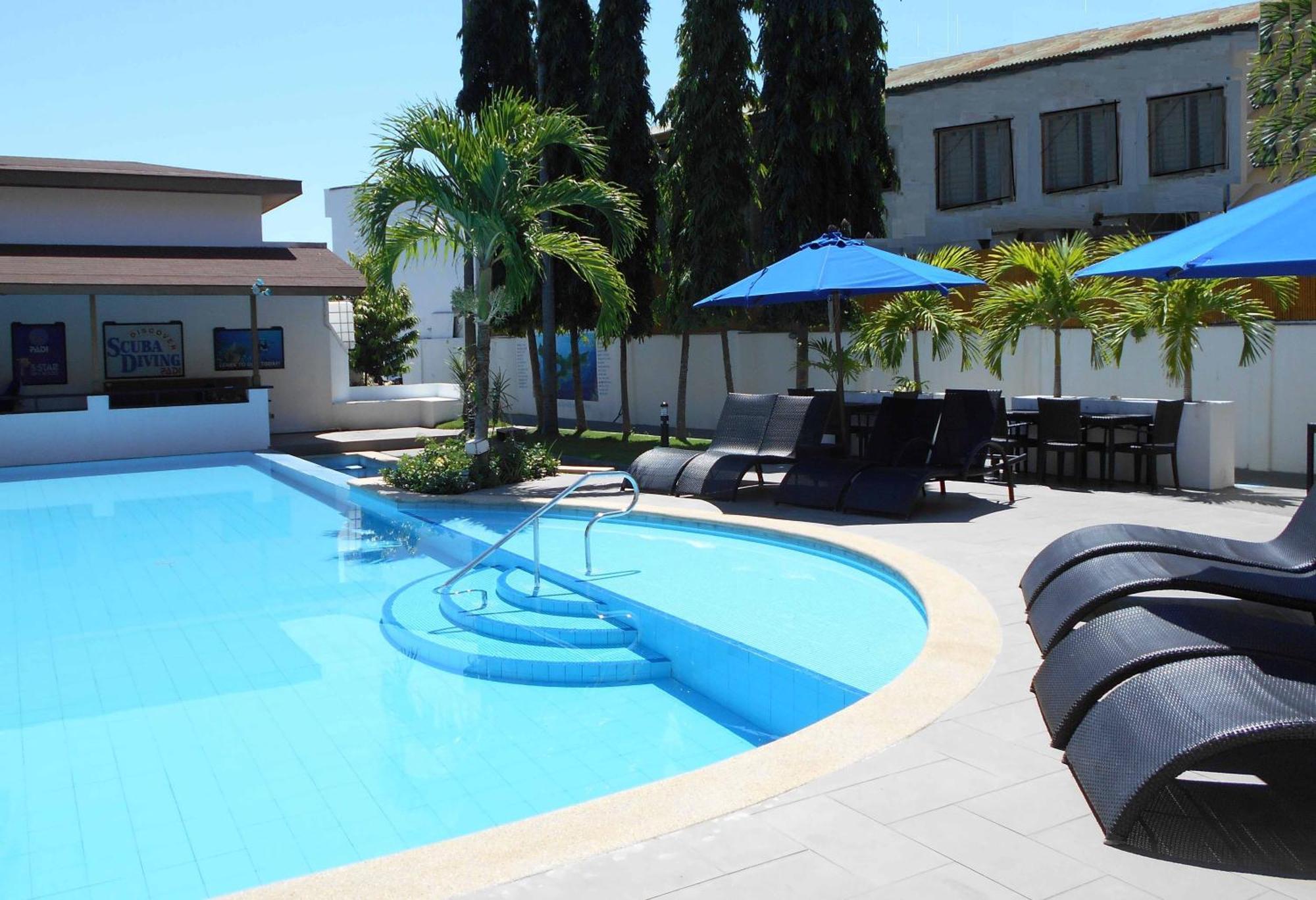 Out Of The Blue Resort Puerto Galera Phòng bức ảnh