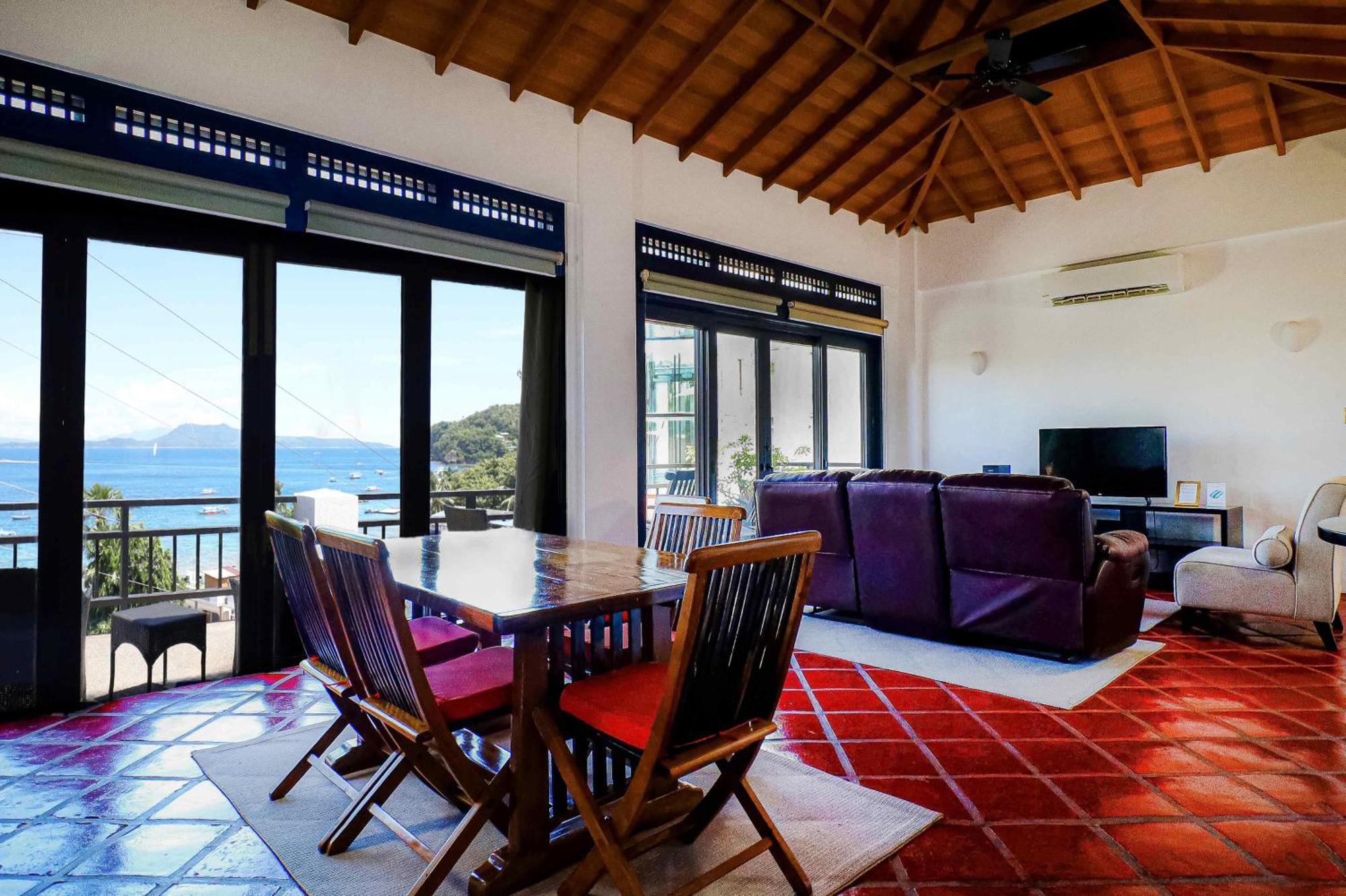 Out Of The Blue Resort Puerto Galera Phòng bức ảnh